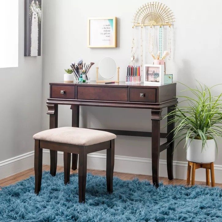 www.jingtongfurniture.com